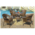 Приголомшливий садовий стіл з ротанга з чотирма стільцями